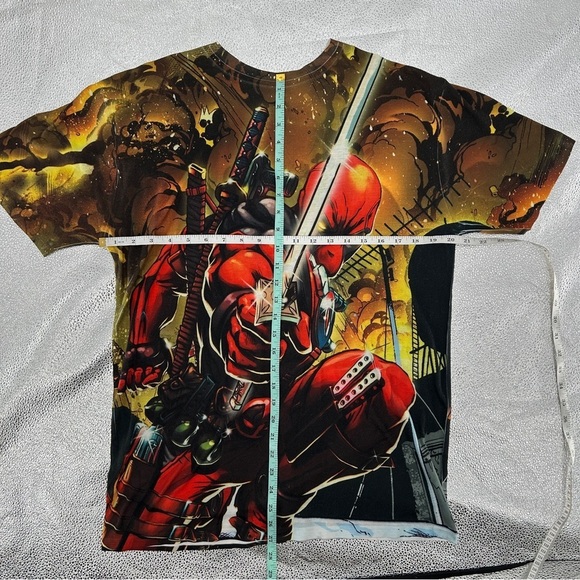 Marvel Deadpool Graphic All Over Print Red Yellow Superhero Tee Size Large - Picture 6 of 7